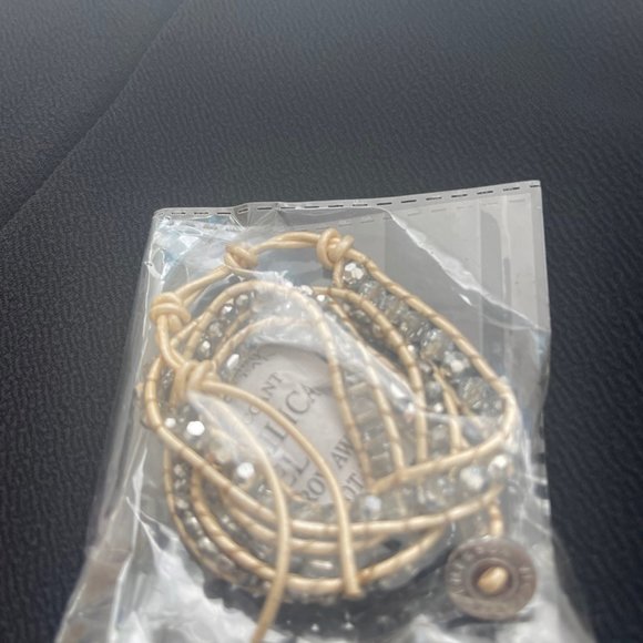 Victoria emerson beaded wrap bracelet - Picture 1 of 3